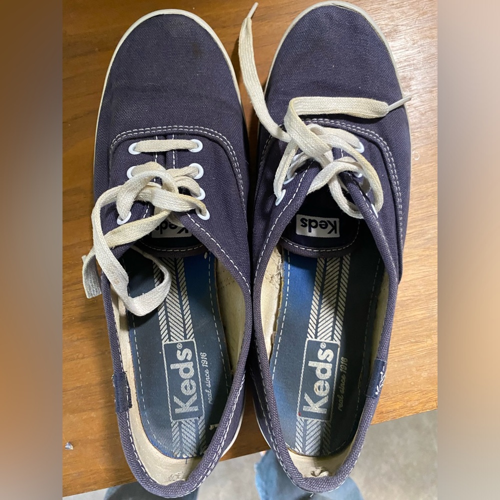 Keds size 7.